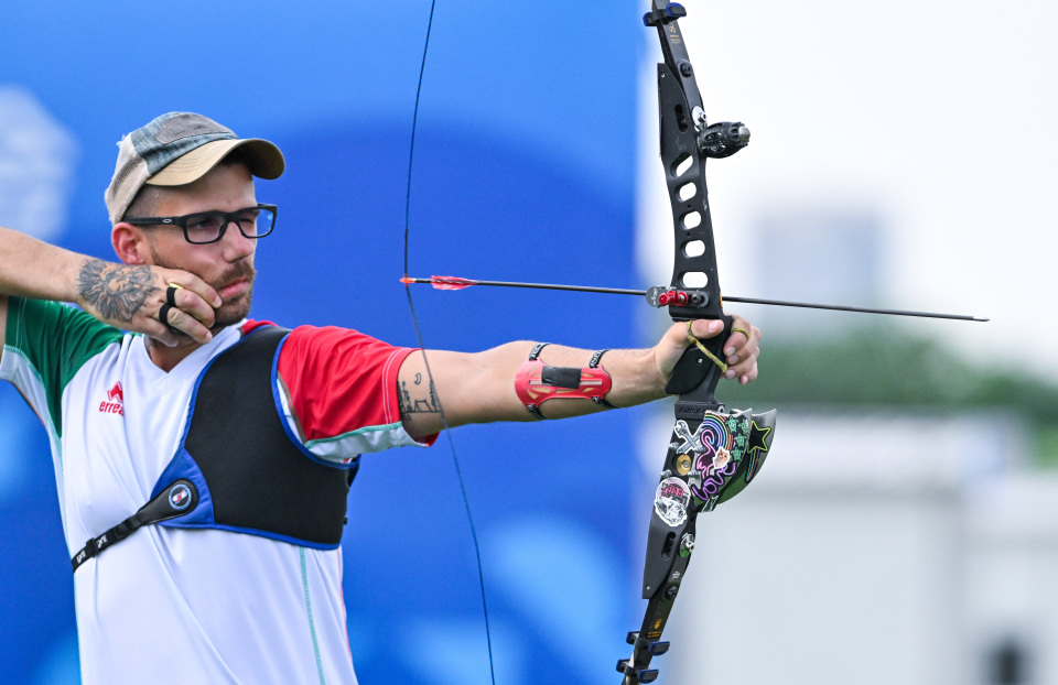 Oqrqy, za, 在颁奖仪式