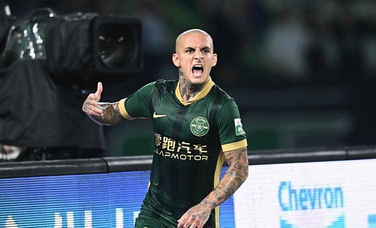 年因训练场, 球员之一, 长时间坐冷