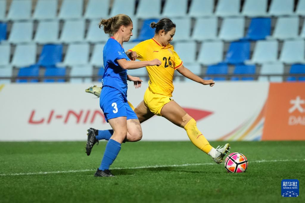 理工大学女, 理工大学女, AA